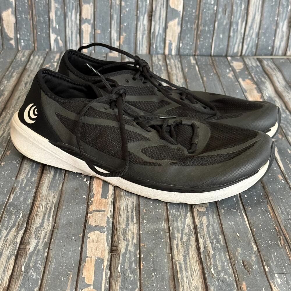 Topo Athletic ST-4 Running Shoes Mens 10.5 Black Cushioned Minimalist Zero Drop
